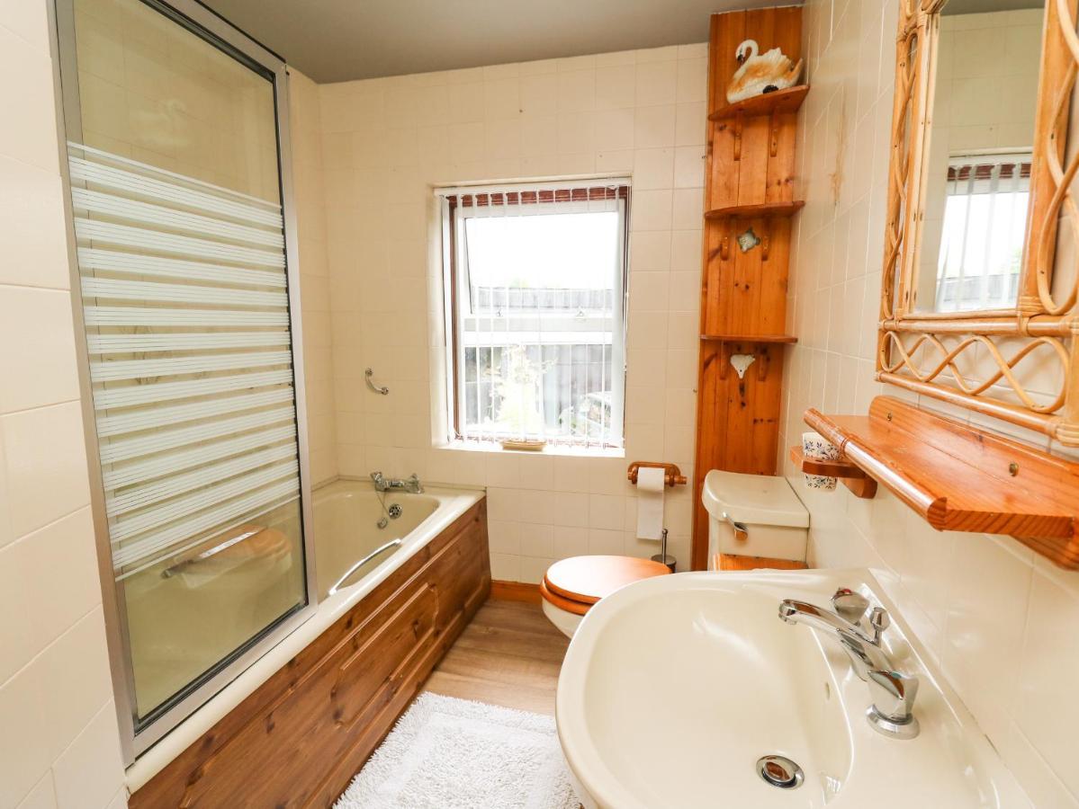 Holly Farm Cottage Newbridge on Wye Экстерьер фото