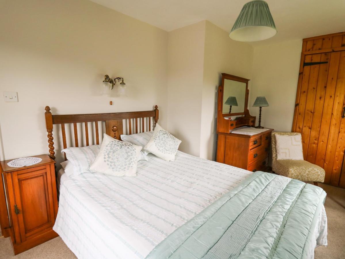 Holly Farm Cottage Newbridge on Wye Экстерьер фото